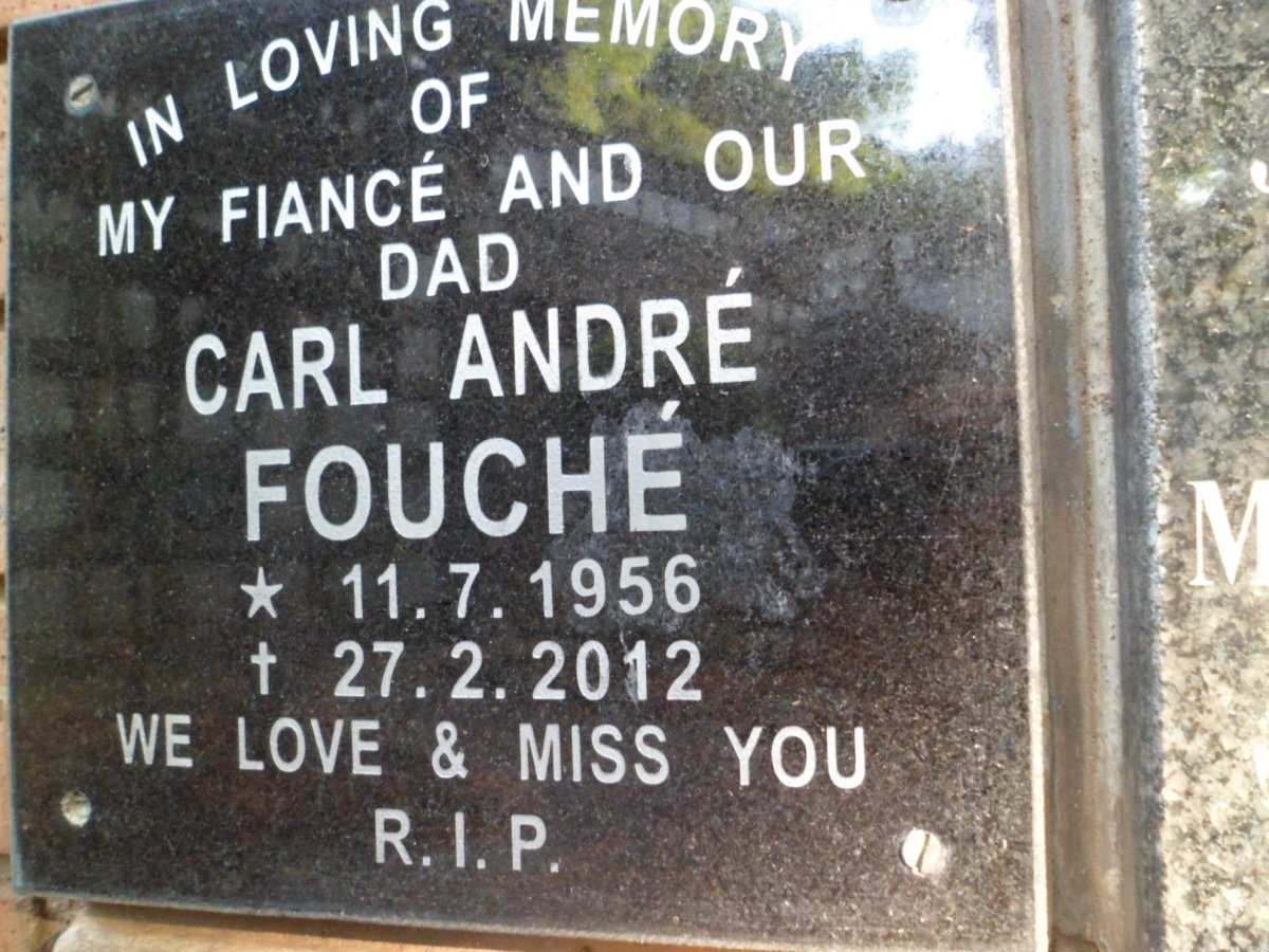 FOUCHÉ Carl André 1956-2012