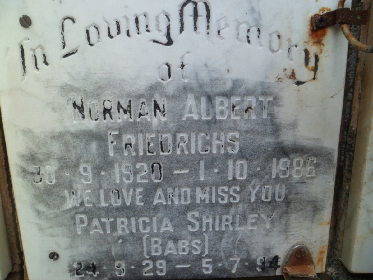 FRIEDRICHS Norman Albert 1920-1986 &amp; Patricia Shirley 1929-1994