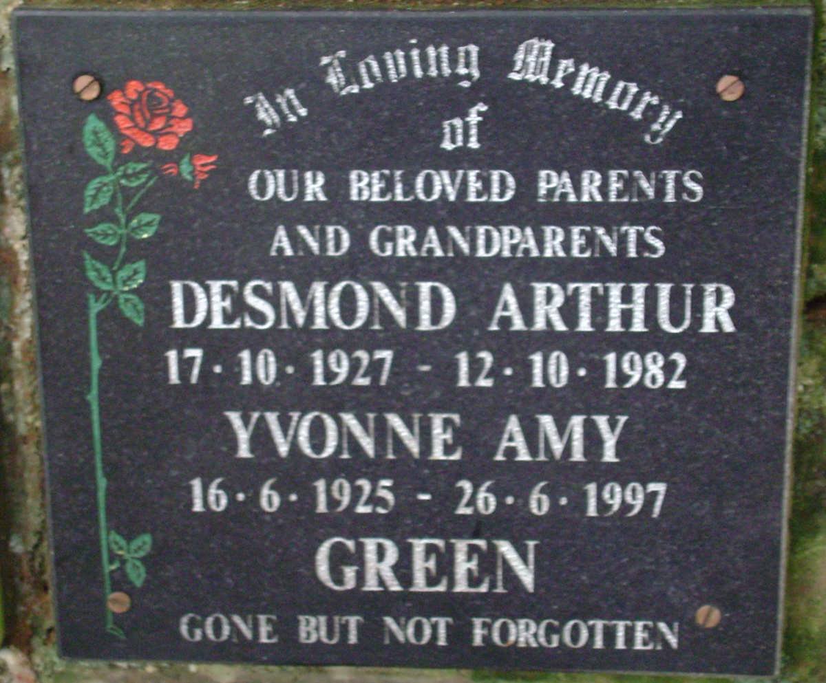 GREEN Desmond Arthur 1927-1982 &amp; Yvonne Amy 1925-1997