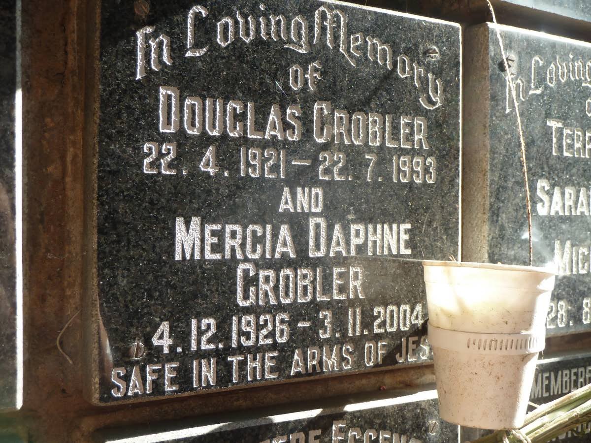 GROBLER Douglas 1921-1993 &amp; Mercia Daphne 1926-2004