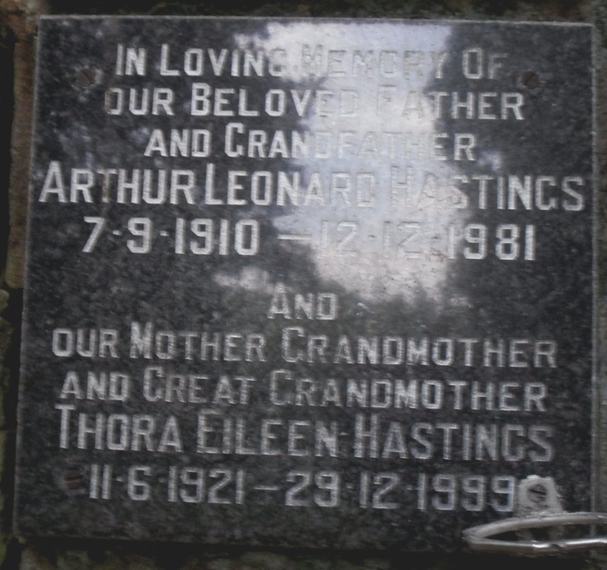 HASTINGS Arthur Leonard 1910-1981 &amp; Thora Eileen 1921-1999