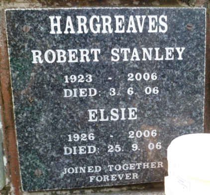 HARGREAVES Robert Stanley 1923-2006 &amp; Elsie 1926-2006