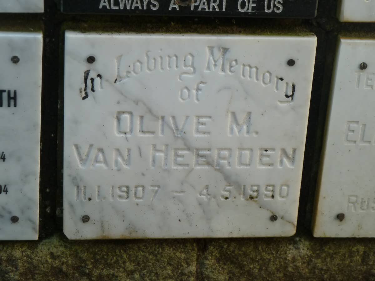 HEERDEN Olive M., van 1907-1990