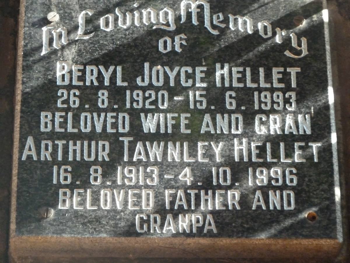 HELLET Arthur Tawnley 1913-1996 &amp; Beryl Joyce 1920-1993