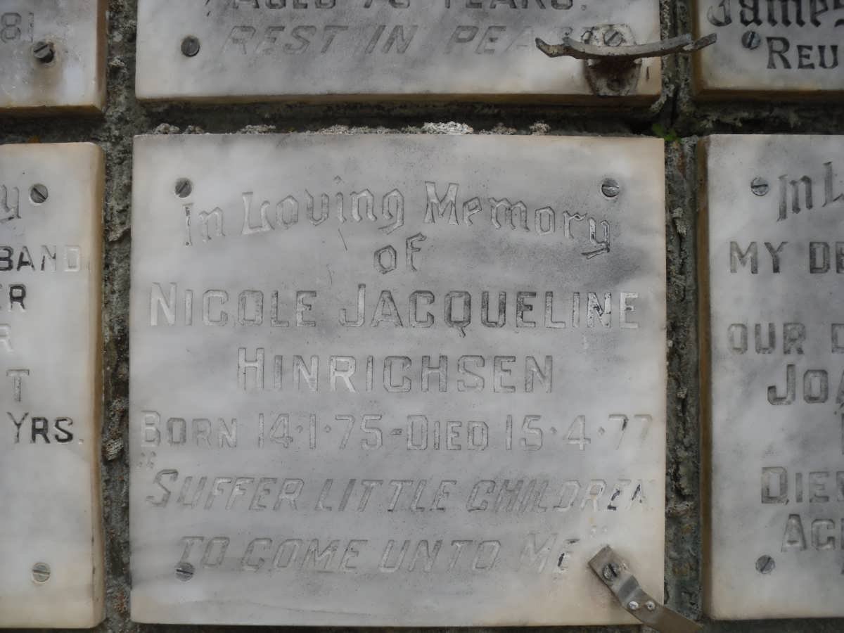 HINRICHSEN Nicole Jacqueline 1975-1977