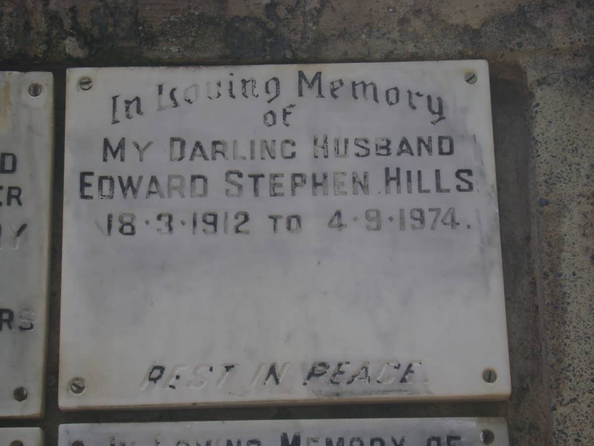 HILLS Edward Stephen 1912-1974