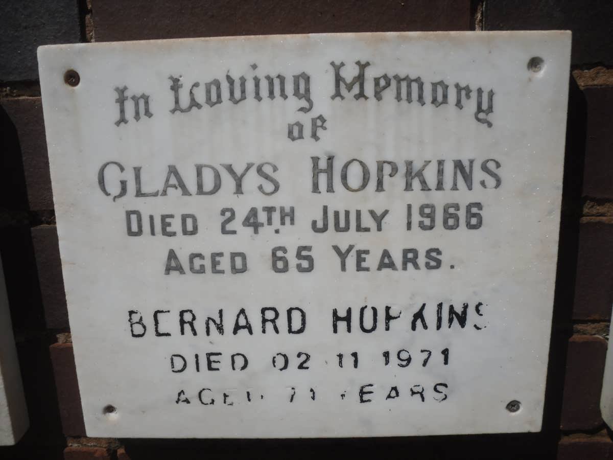 HOPKINS Bernard -1971 &amp; Gladys -1966