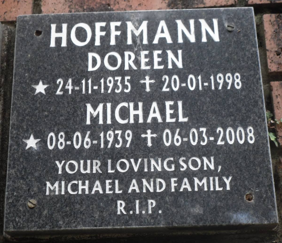 HOFFMANN Michael 1939-2008 &amp; Doreen 1935-1998