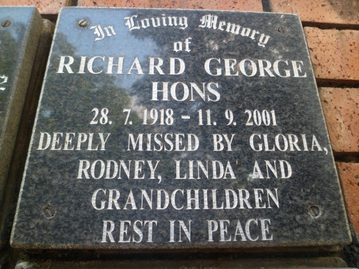 HONS Richard George 1918-2001