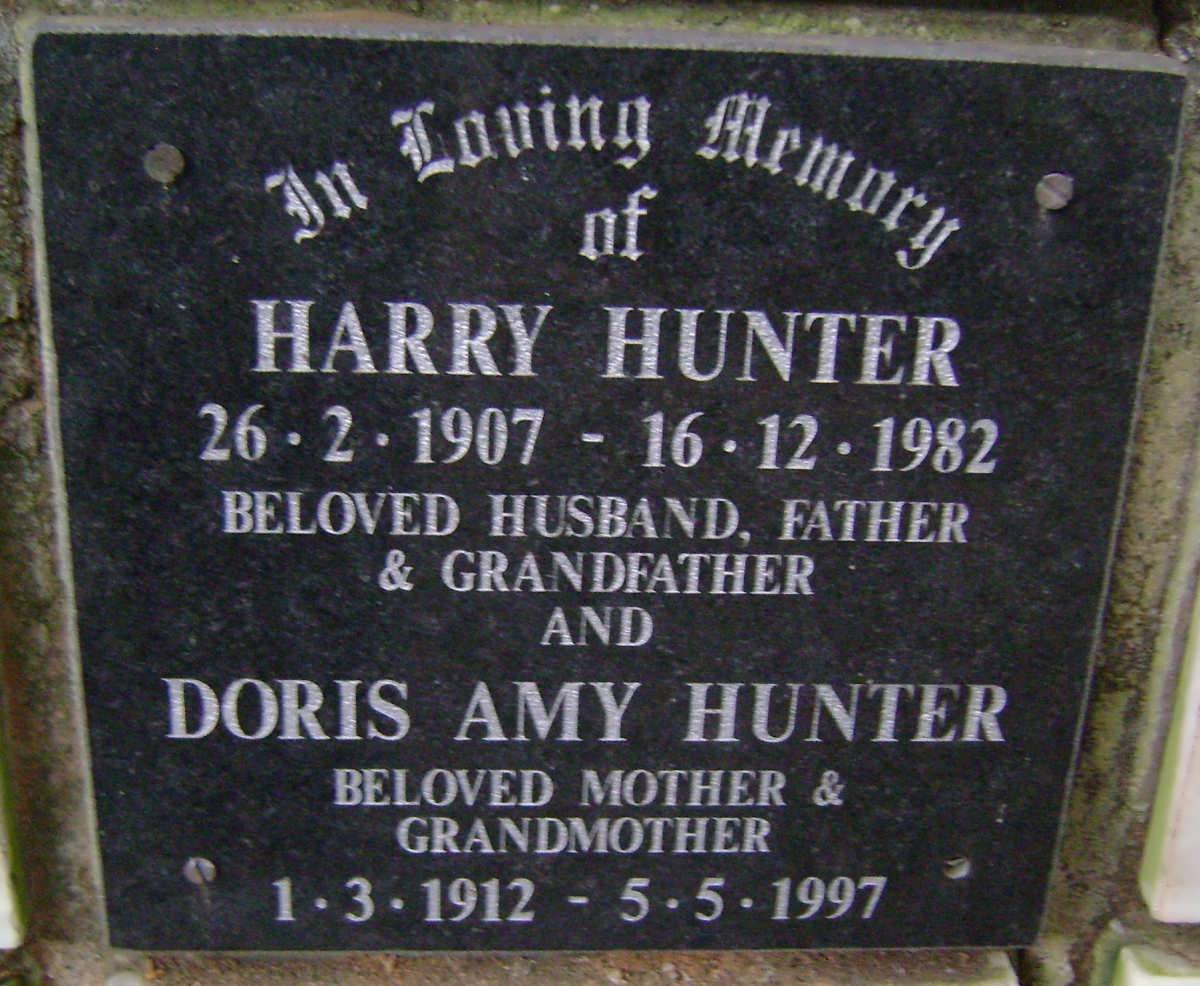 HUNTER Harry 1907-1982 &amp; Doris Amy 1912-1997