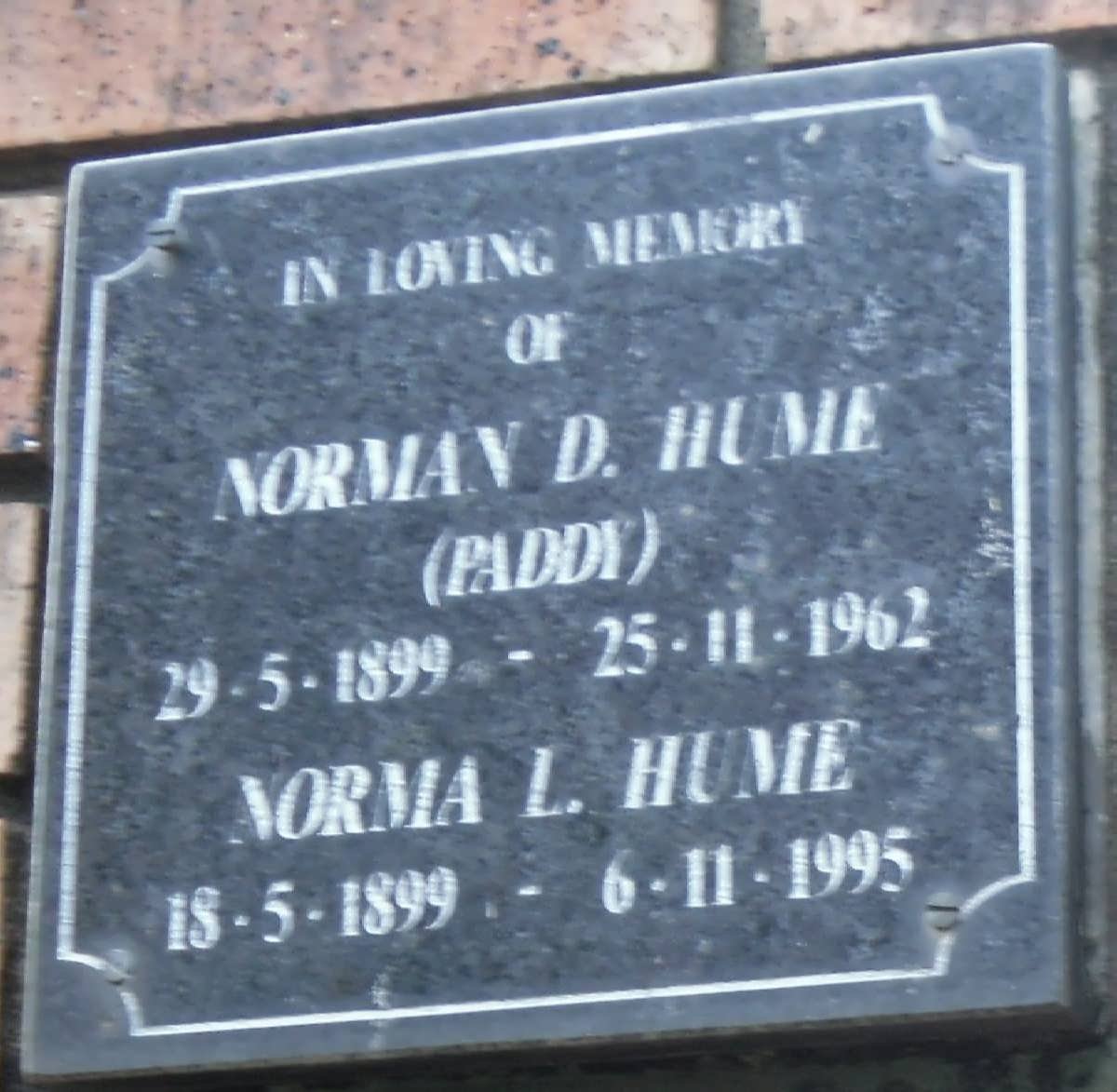 HUME Norman D. 1899-1962 &amp; Norma L. 1899-1995