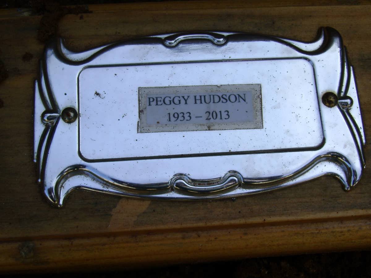 HUDSON Peggy 1933-2013