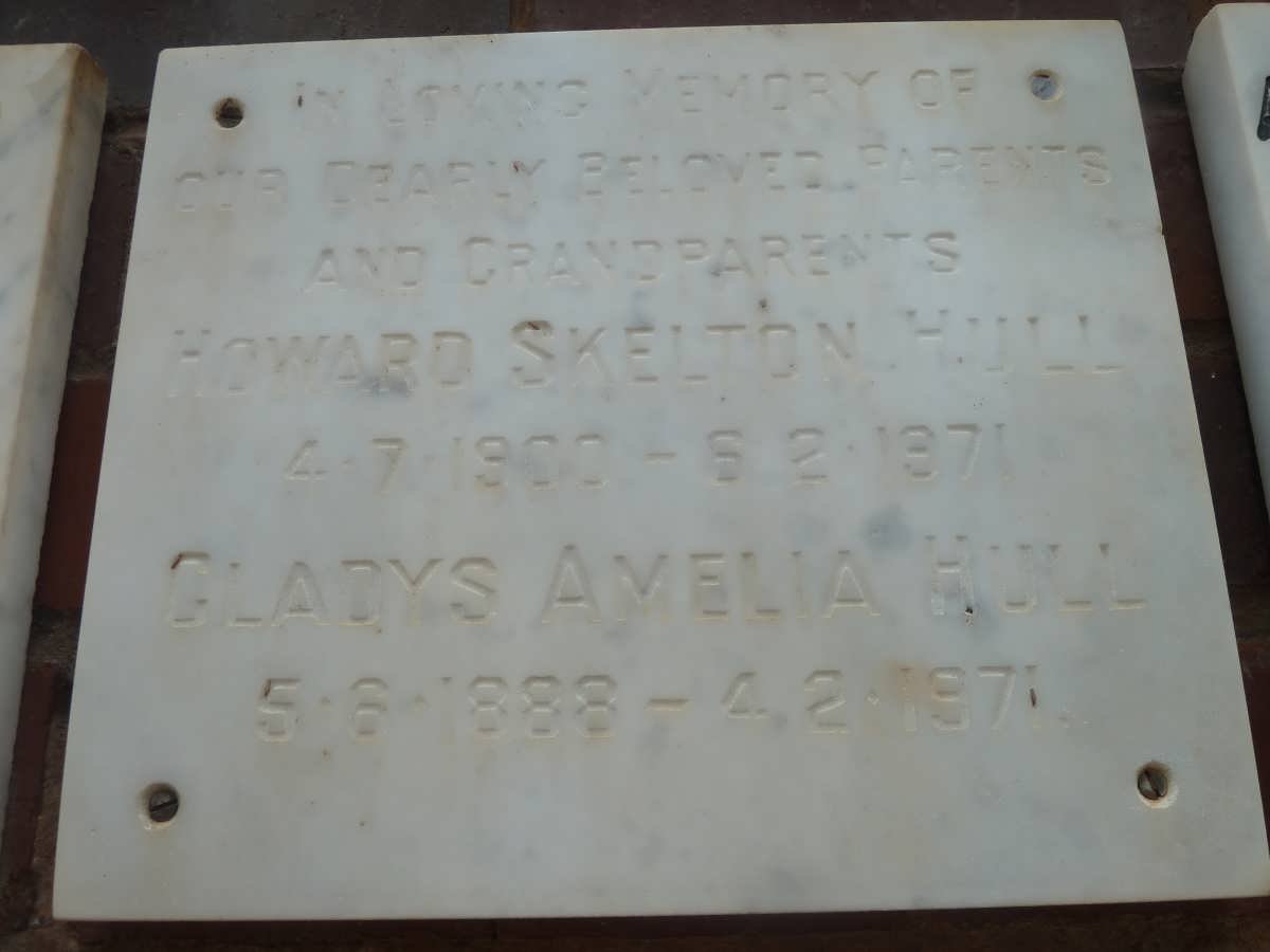 HULL Howard Skelton 1900-1971 &amp; Gladys Amelia 1888-1971