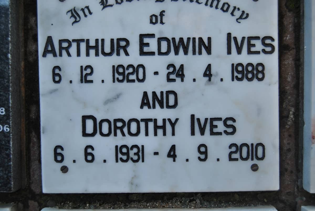 IVES Arthur Edwin 1920-1988 &amp; Dorothy 1931-2010
