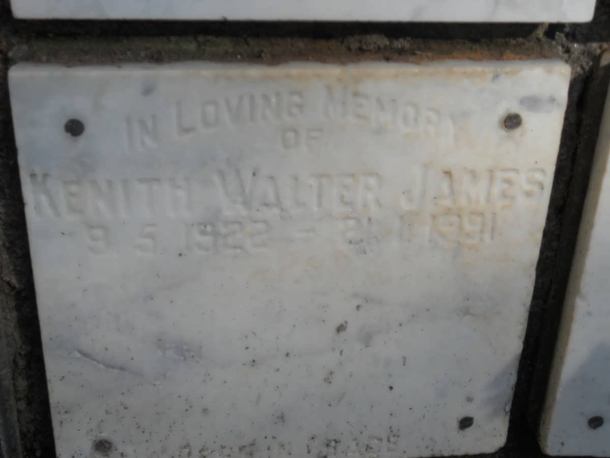 JAMES Kenith Walter 1922-1991