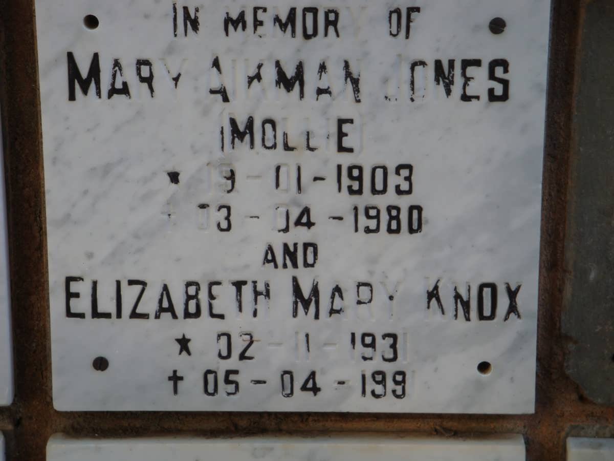JONES Mary Aikman 1903-1980 :: KNOX Elizabeth Mary 1931-1991