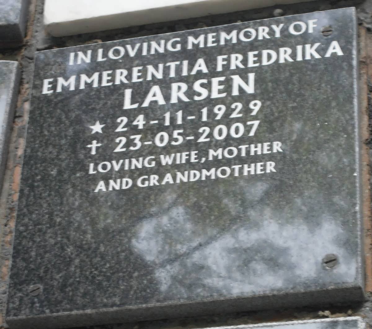 LARSEN Emmerentia Fredrika 1929-2007