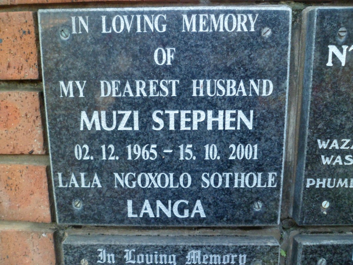 LANGA Muzi Stephen 1965-2001