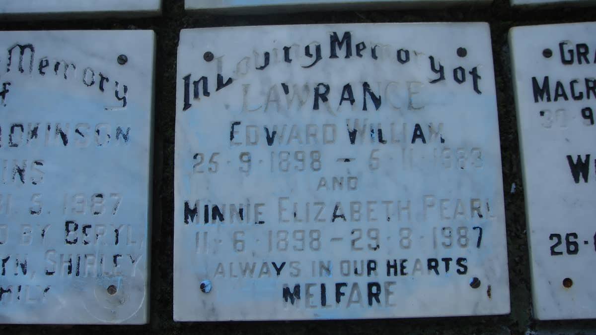 LAWRANCE Edward William 1898-1983 &amp; Minnie Elizabeth Pearl 1898-1987