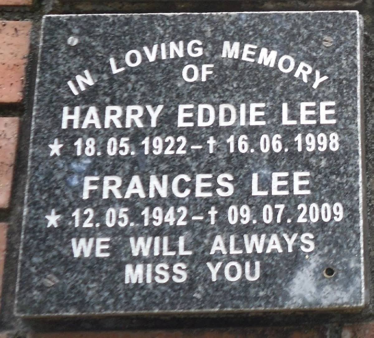 LEE Harry Eddie 1922-1998 &amp; Frances Lee 1942-2009