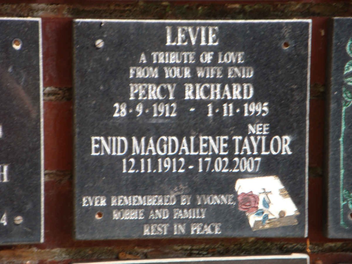 LEVIE Percy Richard 1912-1995 &amp; Enid Magdalene TAYLOR 1912-2007