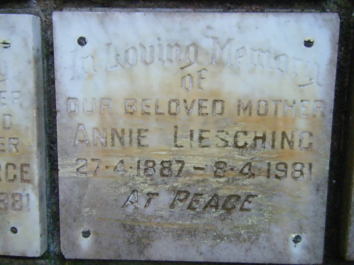 LIESCHING Annie 1887-1981