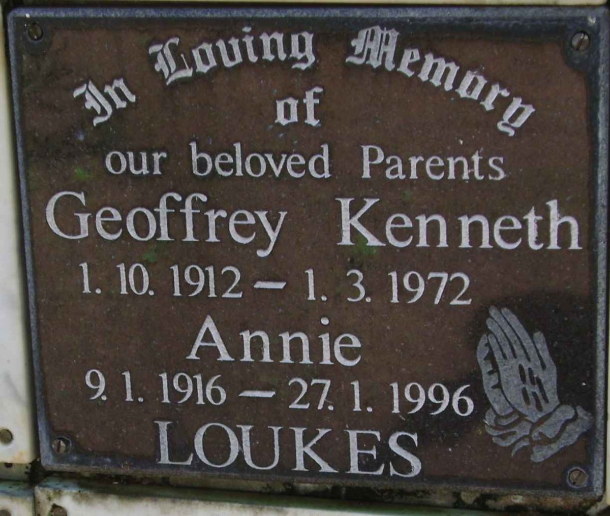 LOUKES Geoffrey Kenneth 1912-1972 &amp; Annie 1916-1996