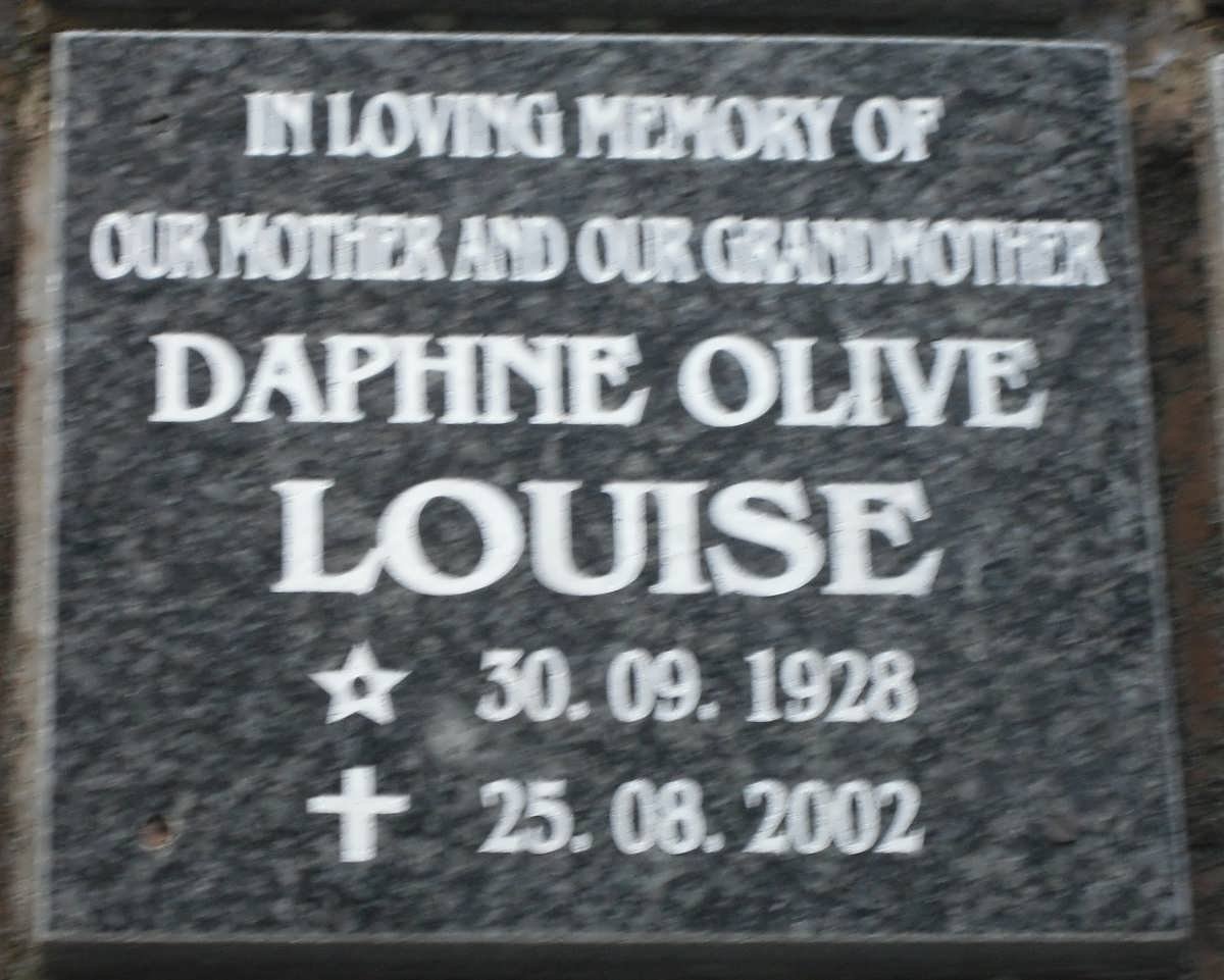 LOUISE Daphne Olive 1928-2002