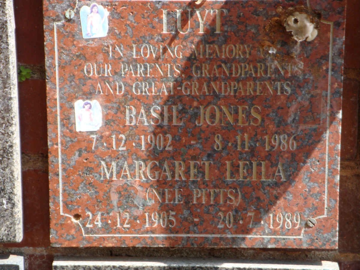 LUYT Basil Jones 1902-1986 &amp; Margaret Leila PITTS 1905-1989