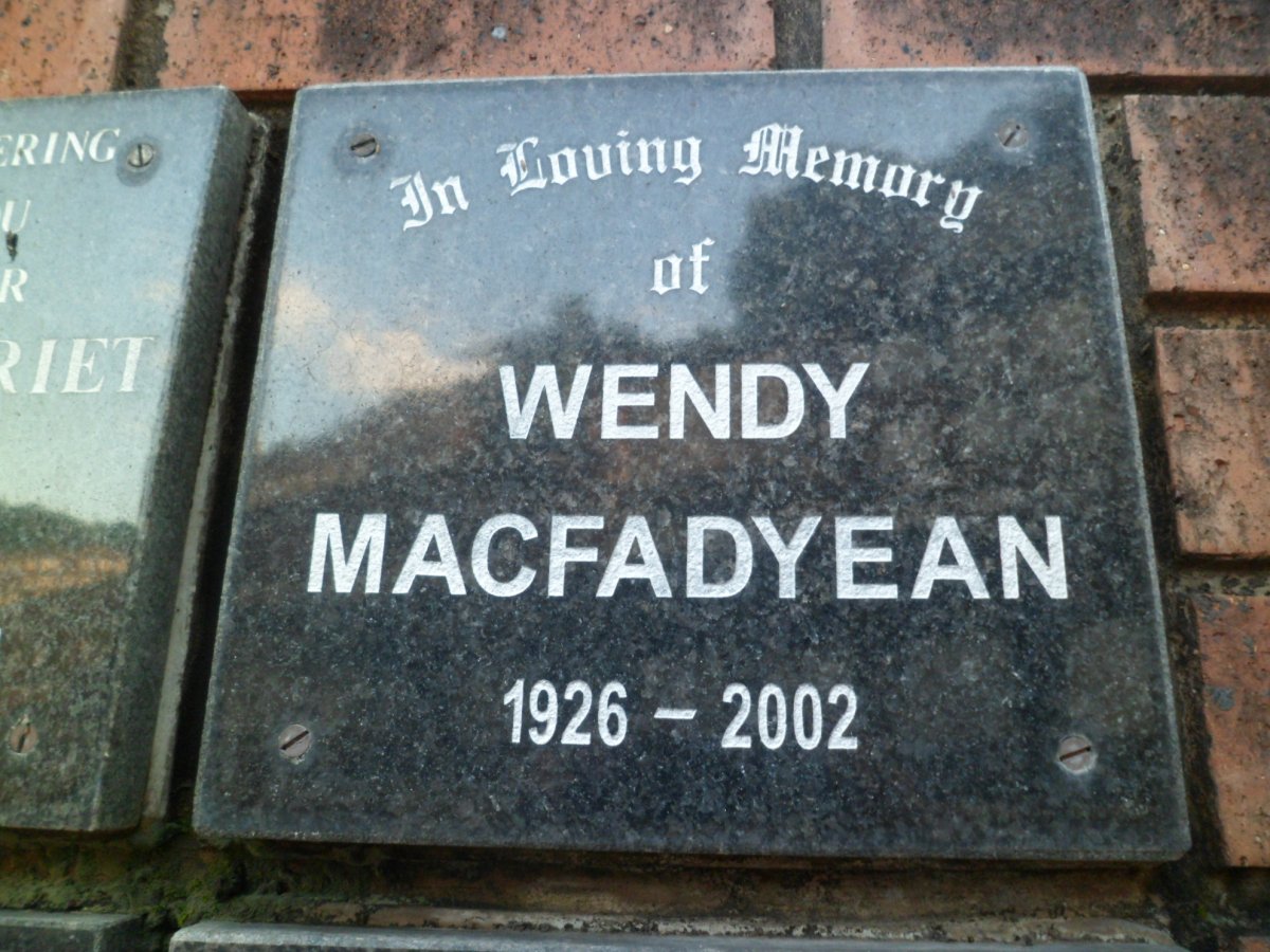 MACFADYEAN Wendy 1926-2002
