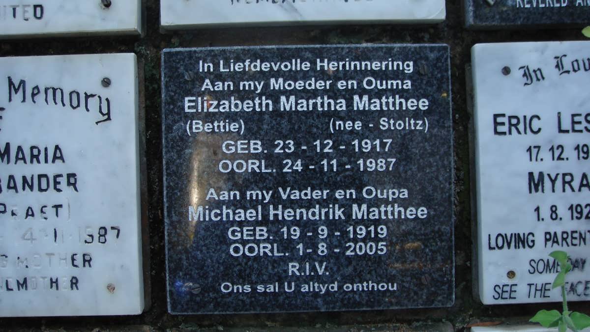 MATTHEE Michael Hendrick 1919-2005 &amp; Elizabeth Martha STOLTZ 1917-1987