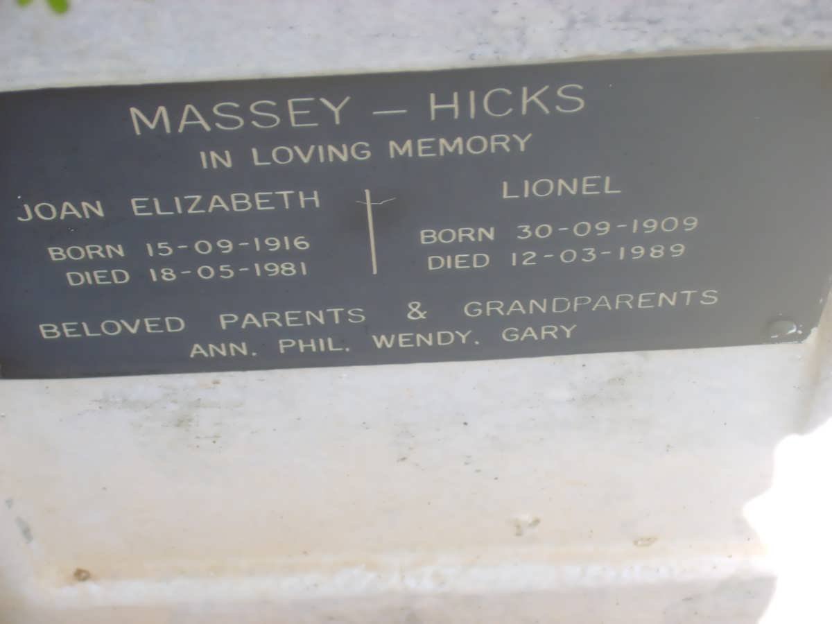 MASSEY Lionel 1909-1989 :: HICKS Joan Elizabeth 1916-1981