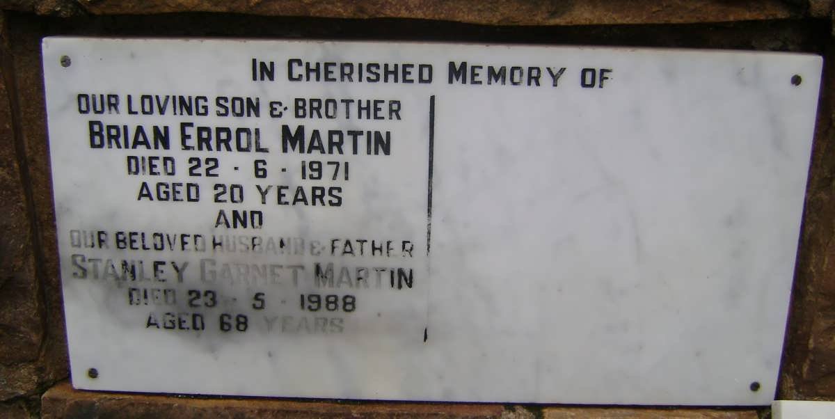 MARTIN Stanley Garnet -1988 :: MARTIN Brian Errol -1971