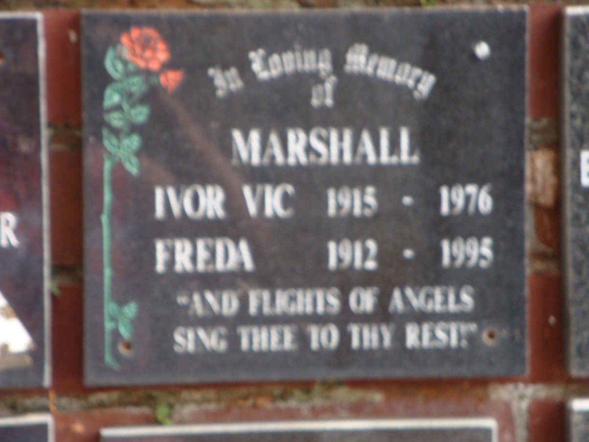 MARSHALL Ivor Vic 1915-1976 &amp; Freda 1912-1995