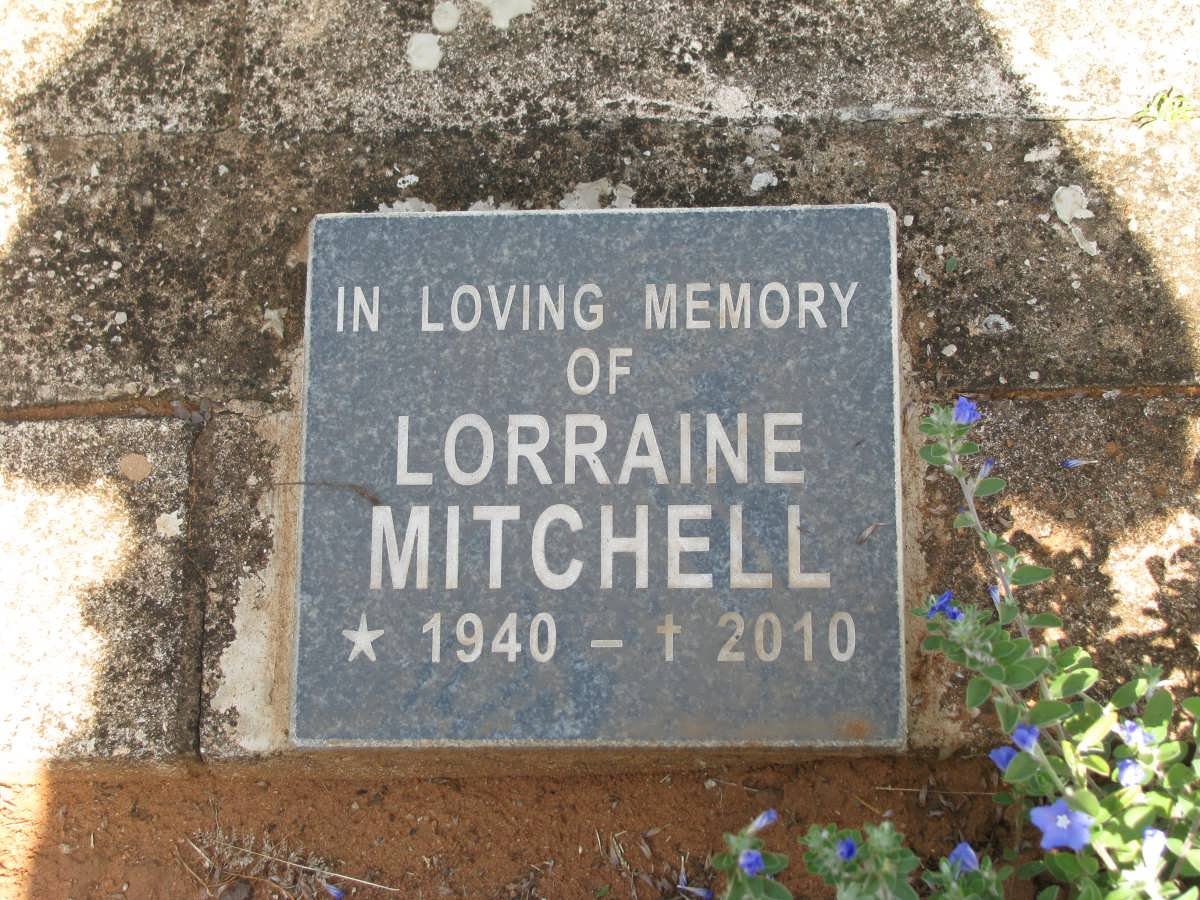 MITCHELL Lorraine 1940-2010
