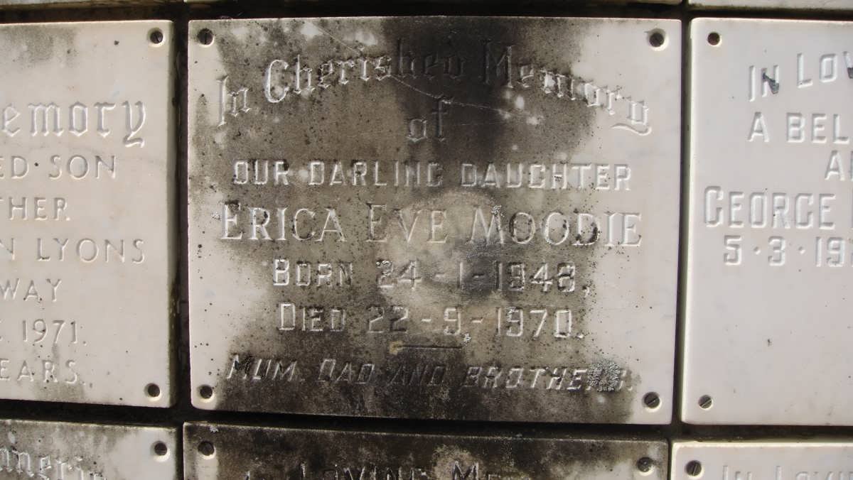 MOODIE Erica Eve 1948-1970