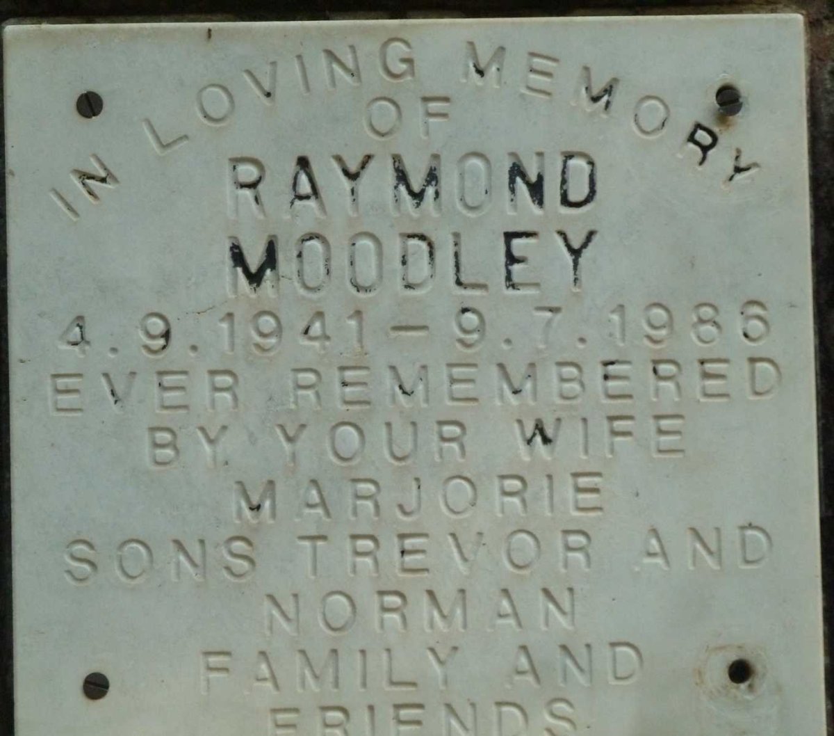 MOODLEY Raymond 1941-1986