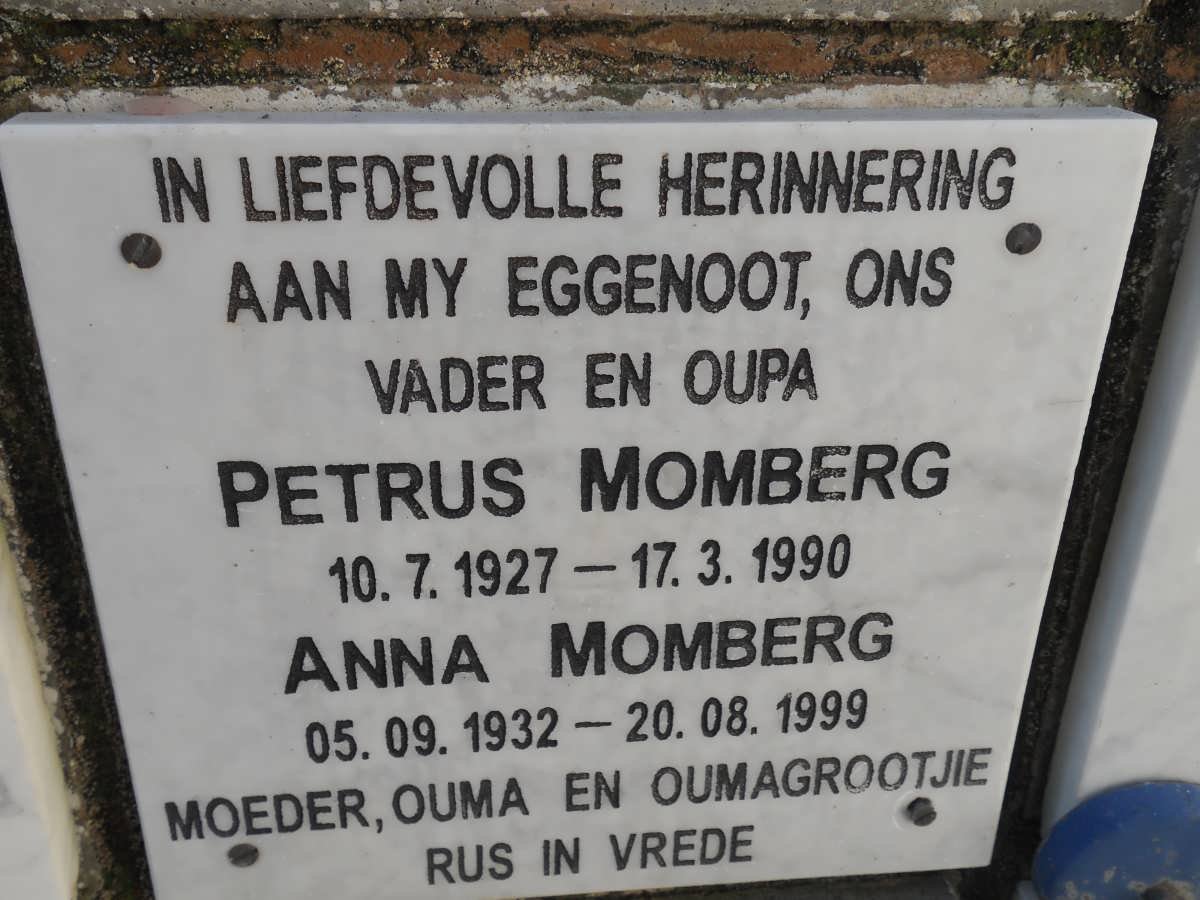 MOMBERG Petrus 1927-1990 &amp; Anna 1932-1999