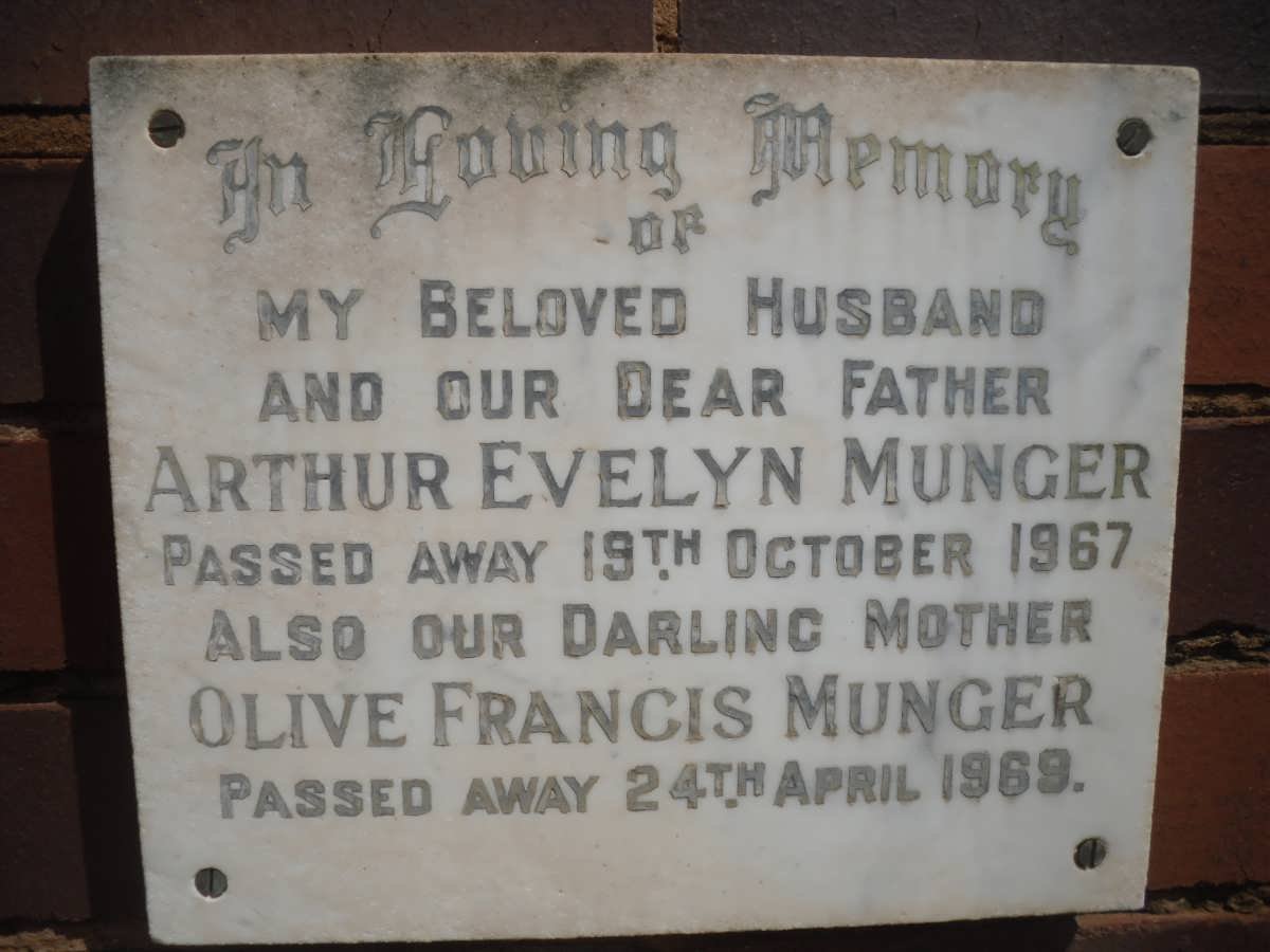 MUNGER Arthur Evelyn -1967 &amp; Olive Francis -1969
