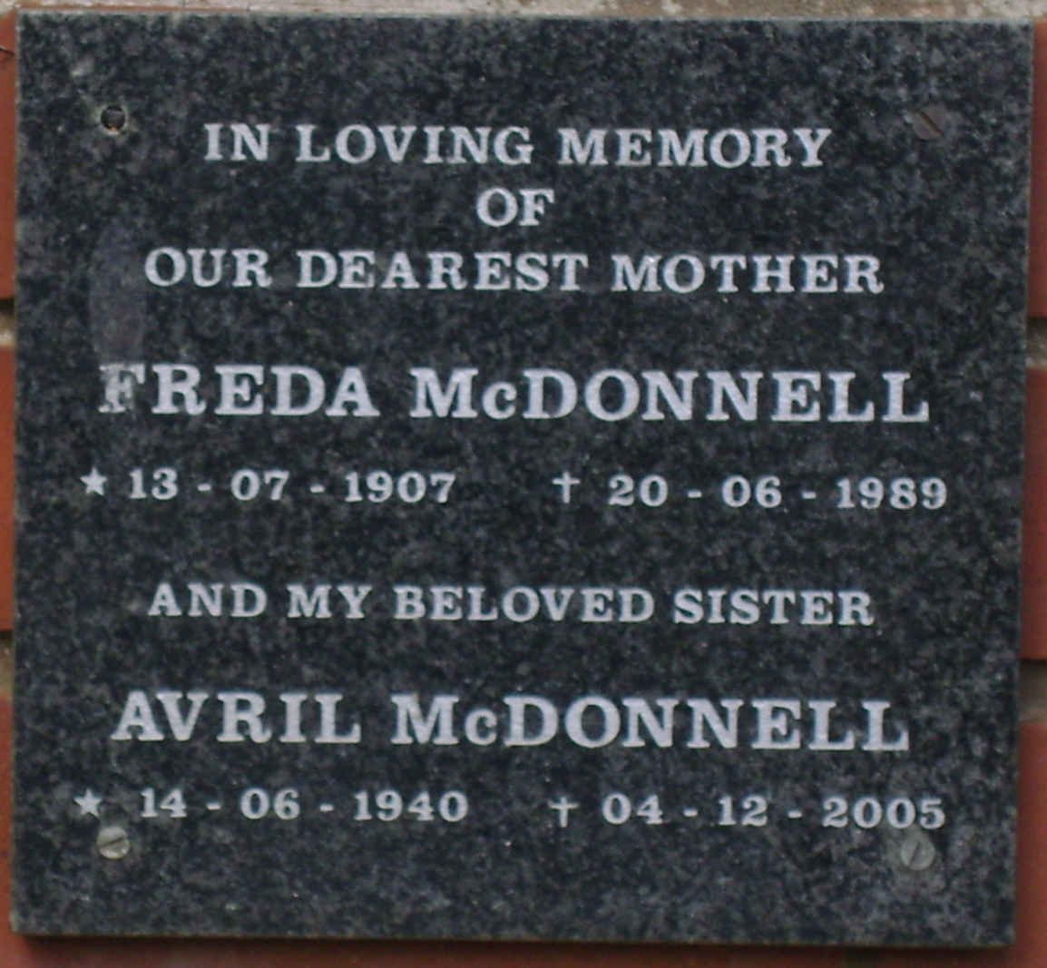 McDONNELL Freda 1907-1989 :: McDONNELL Avril 1940-2005