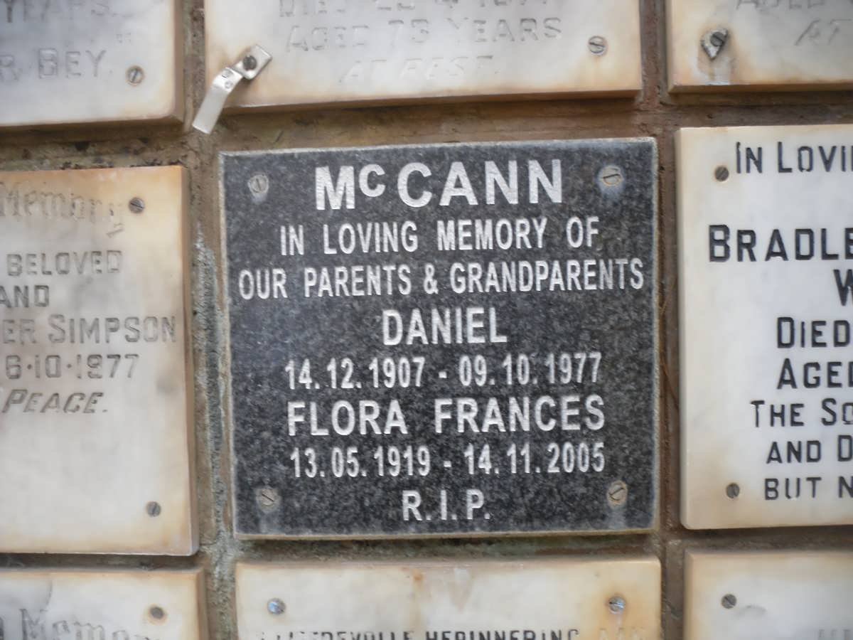 McCANN Daniel 1907-1977 &amp; Flora Frances 1919-2005