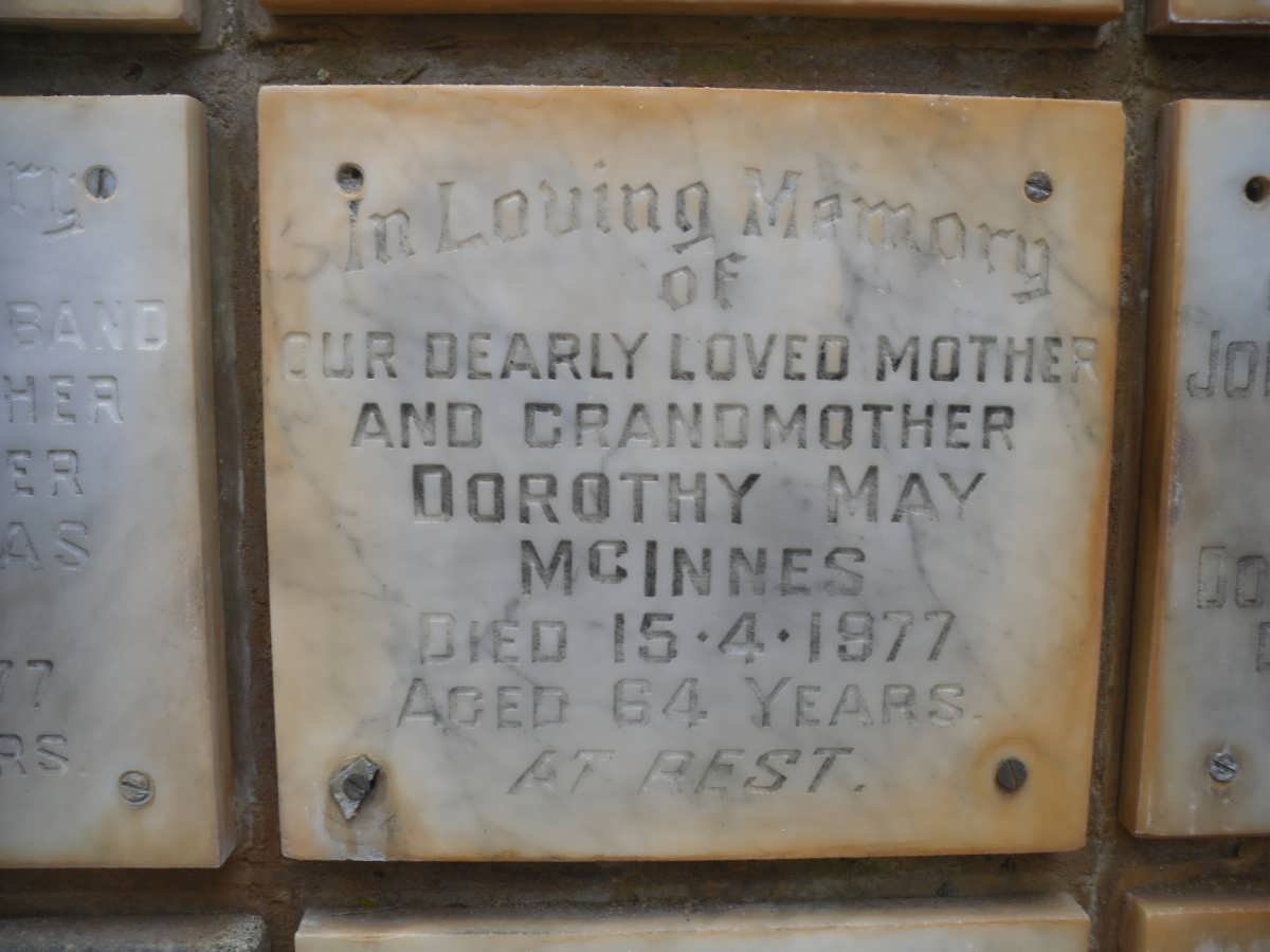 McINNES Dorothy May -1977
