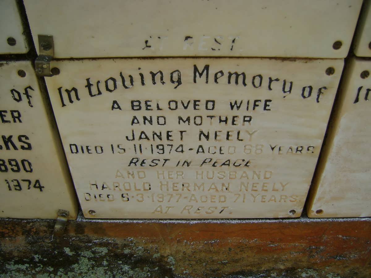 NEELY Harold Herman -1977 &amp; Janet -1974