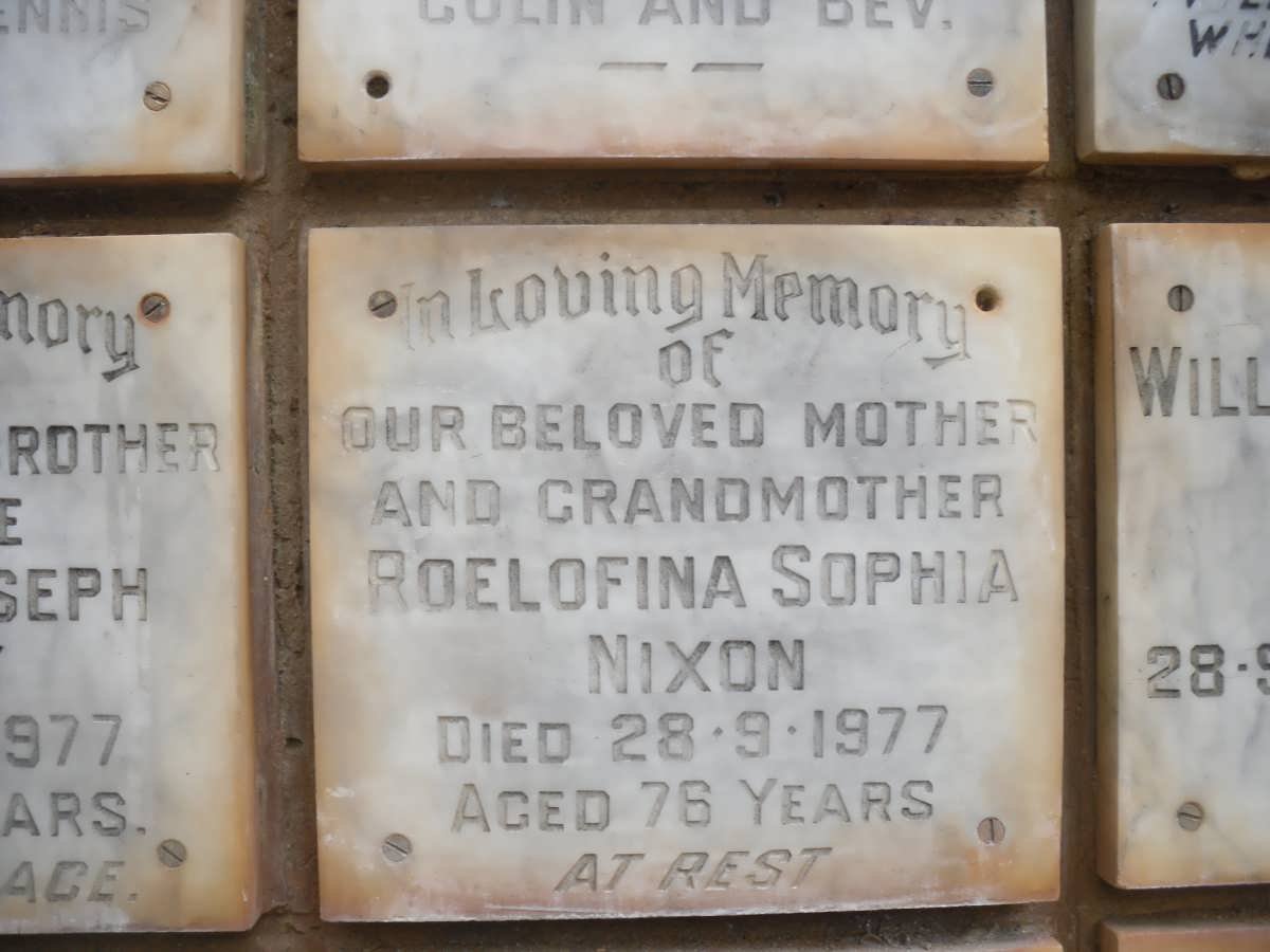NIXON Roelofina Sophia -1977