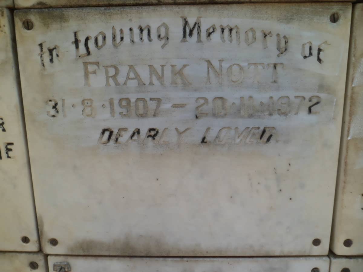 NOTT Frank 1907-1972
