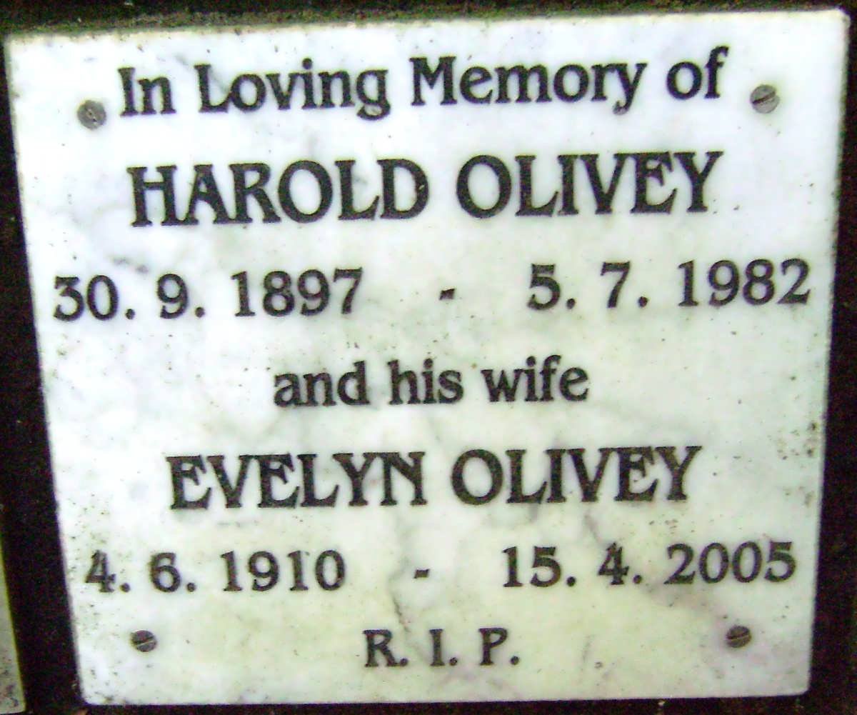 OLIVEY Harold 1897-1982 &amp; Evelyn 1910-2005
