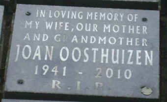OOSTHUIZEN Joan 1941-2010