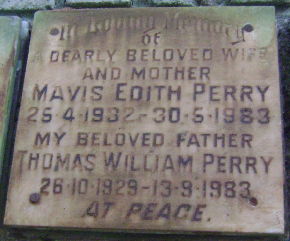 PERRY Thomas William 1929-1983 &amp; Mavis Edith 1932-1983