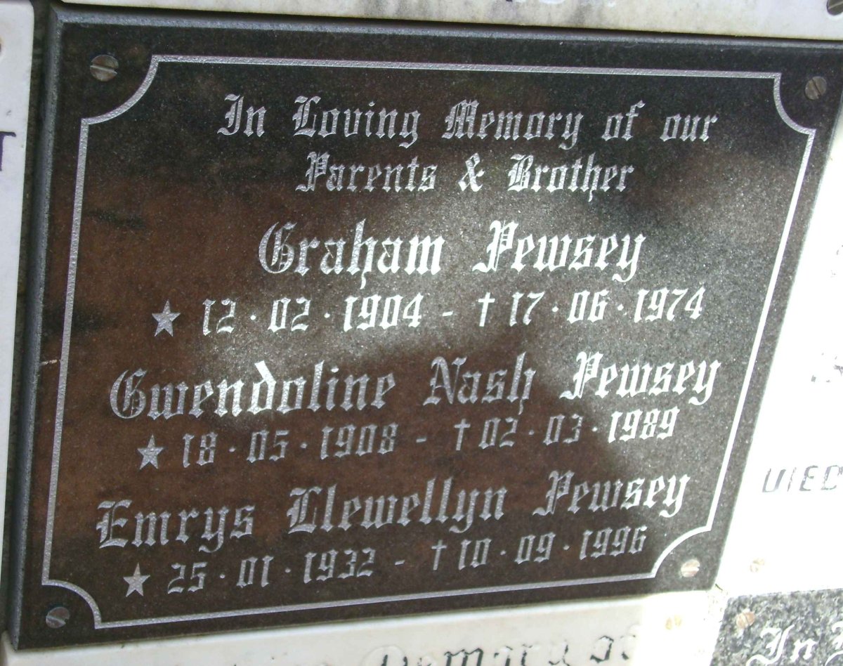 PEWSEY Graham 1904-1974 &amp; Gwendoline Nash 1908-1989 :: PEWSEY Emrys Llewellyn 1932-1996