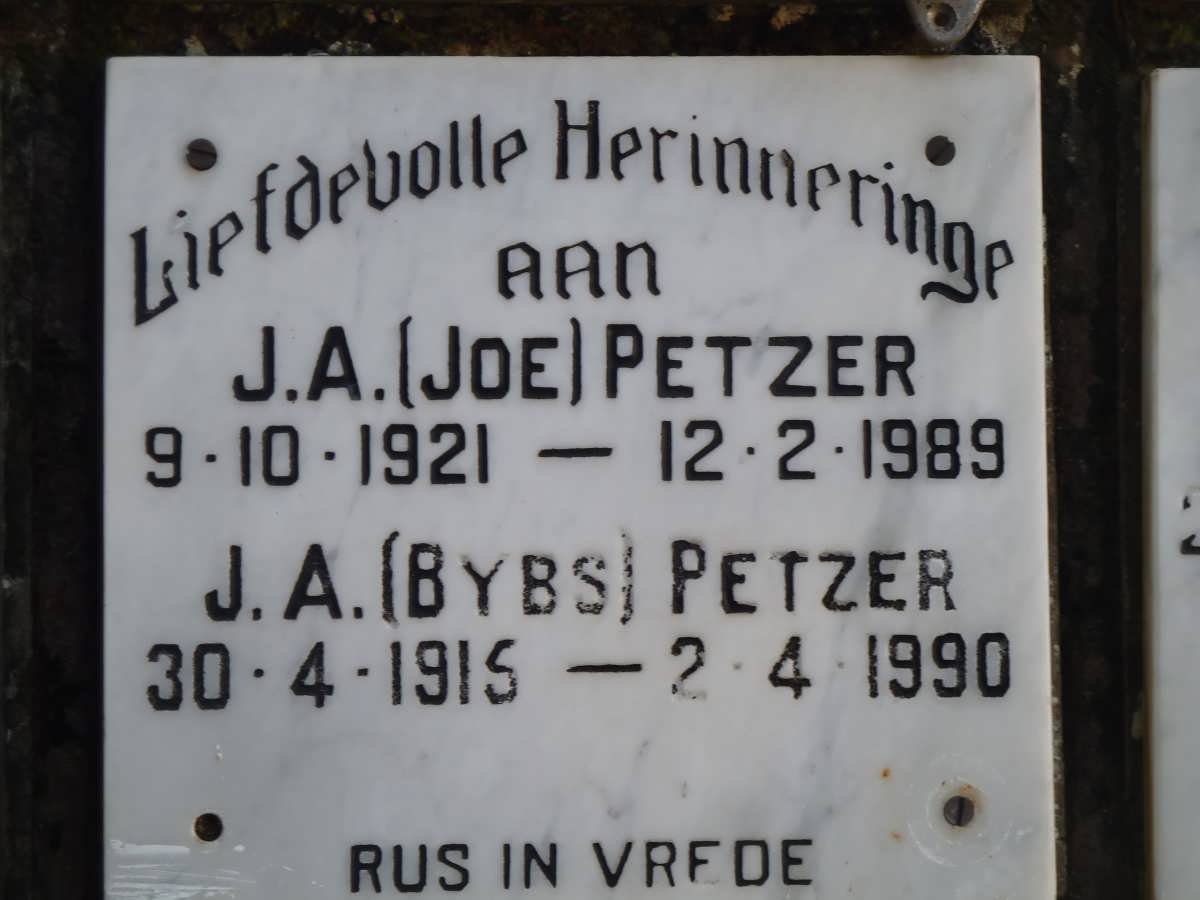 PETZER J.A. 1921-1989 &amp; J.A. 1915-1990